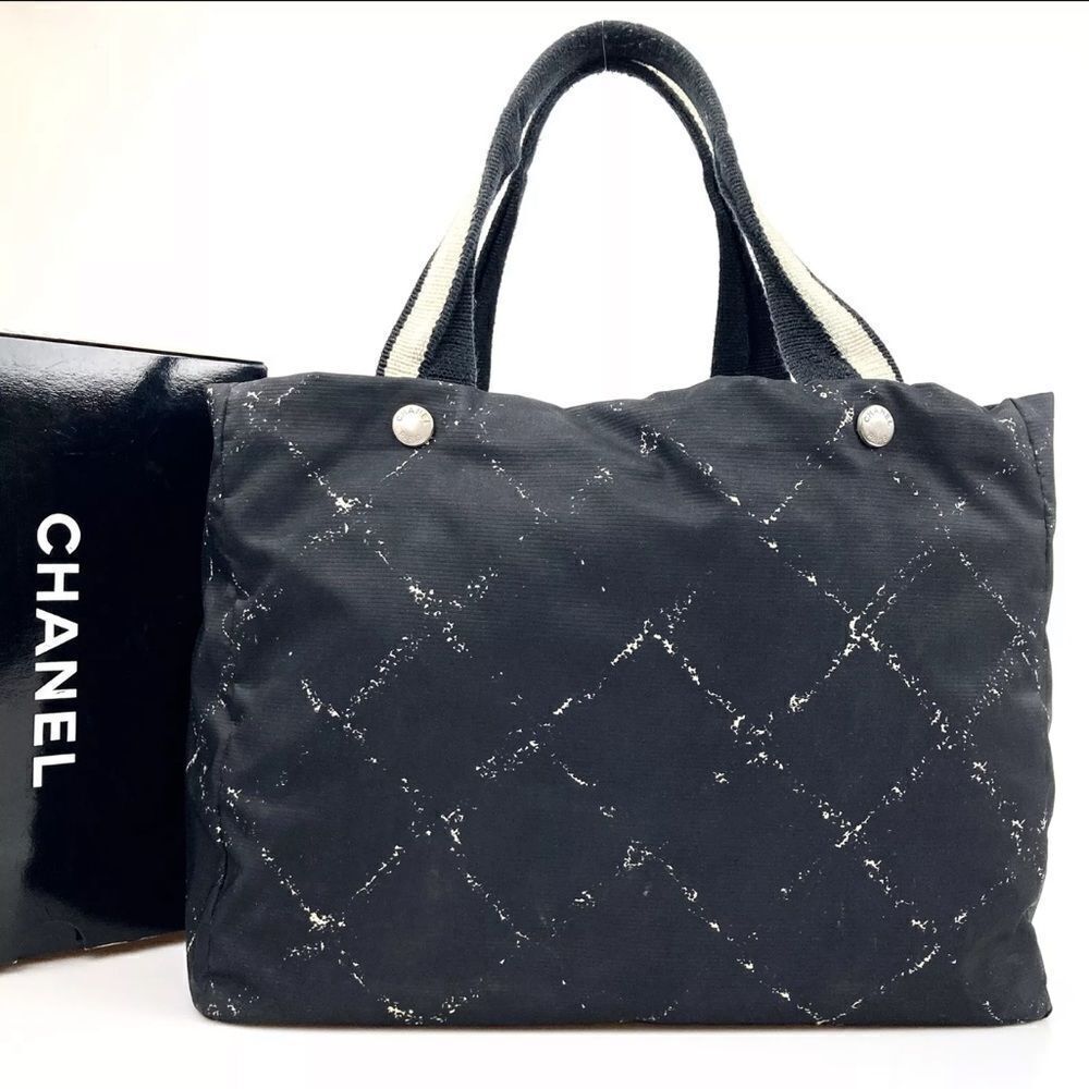 💛 Authentic Chanel Travel Line Black Nylon Bag